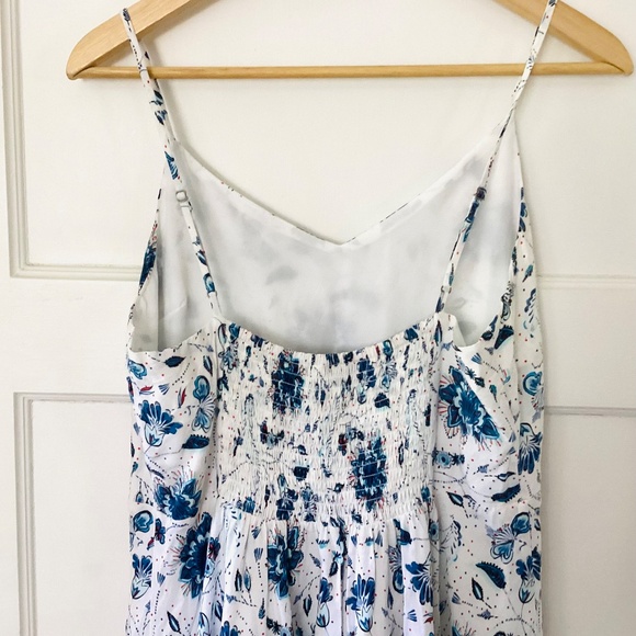 GAP Fit & Flair Blue Floral Cami Summer Dress Ruched Back Lined Women’s Sz M - Picture 11 of 14